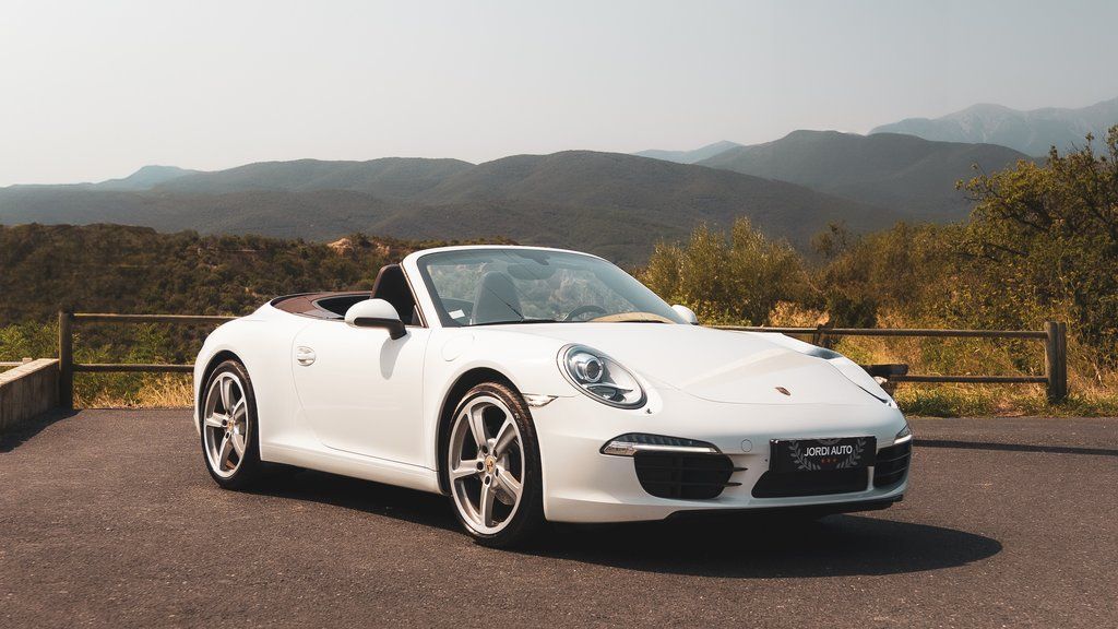 PORSCHE 911 CARRERA CABRIOLET