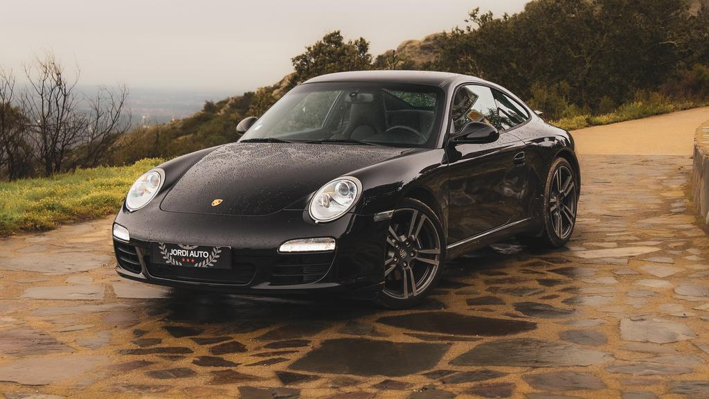 PORSCHE 911 CARRERA COUPE 997